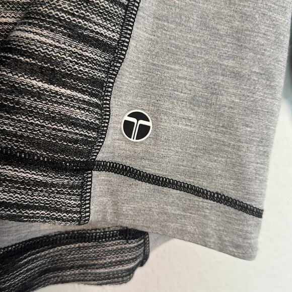 Trina Turk Recreation Grey Pullover Sweater Top Athleisure Grunge Goth 80s - Picture 3 of 9